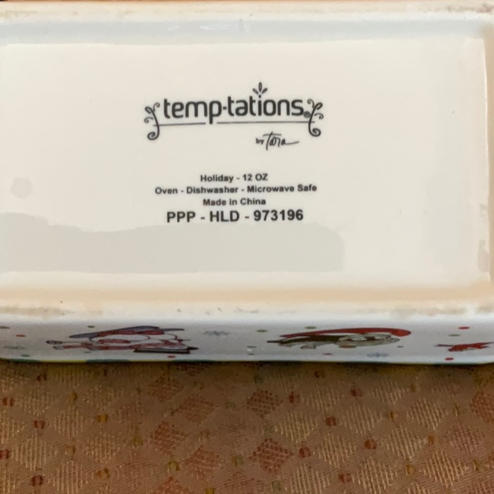 Temptations Holiday Ovenware by Tara Winter penguins 12 oz Mini Loaf Pans (3) - Picture 9 of 14